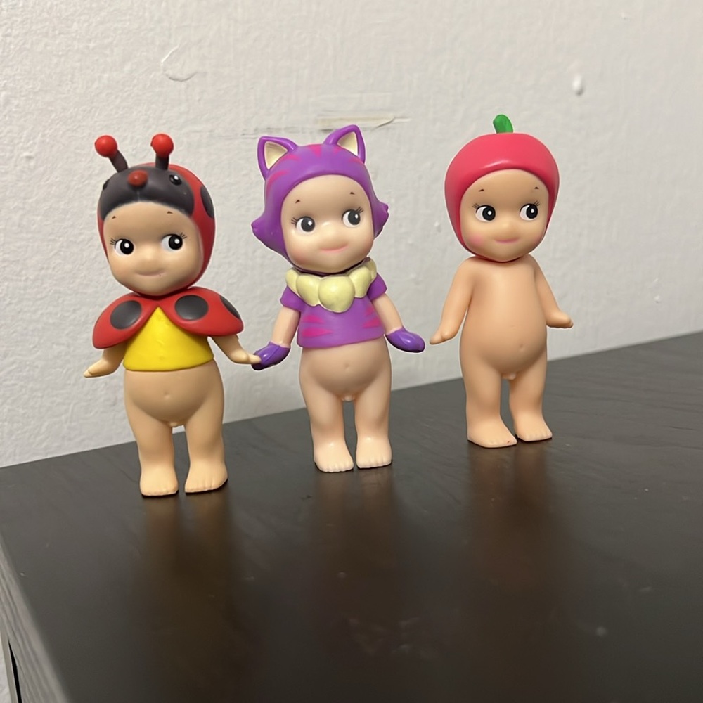 Miniature dolls